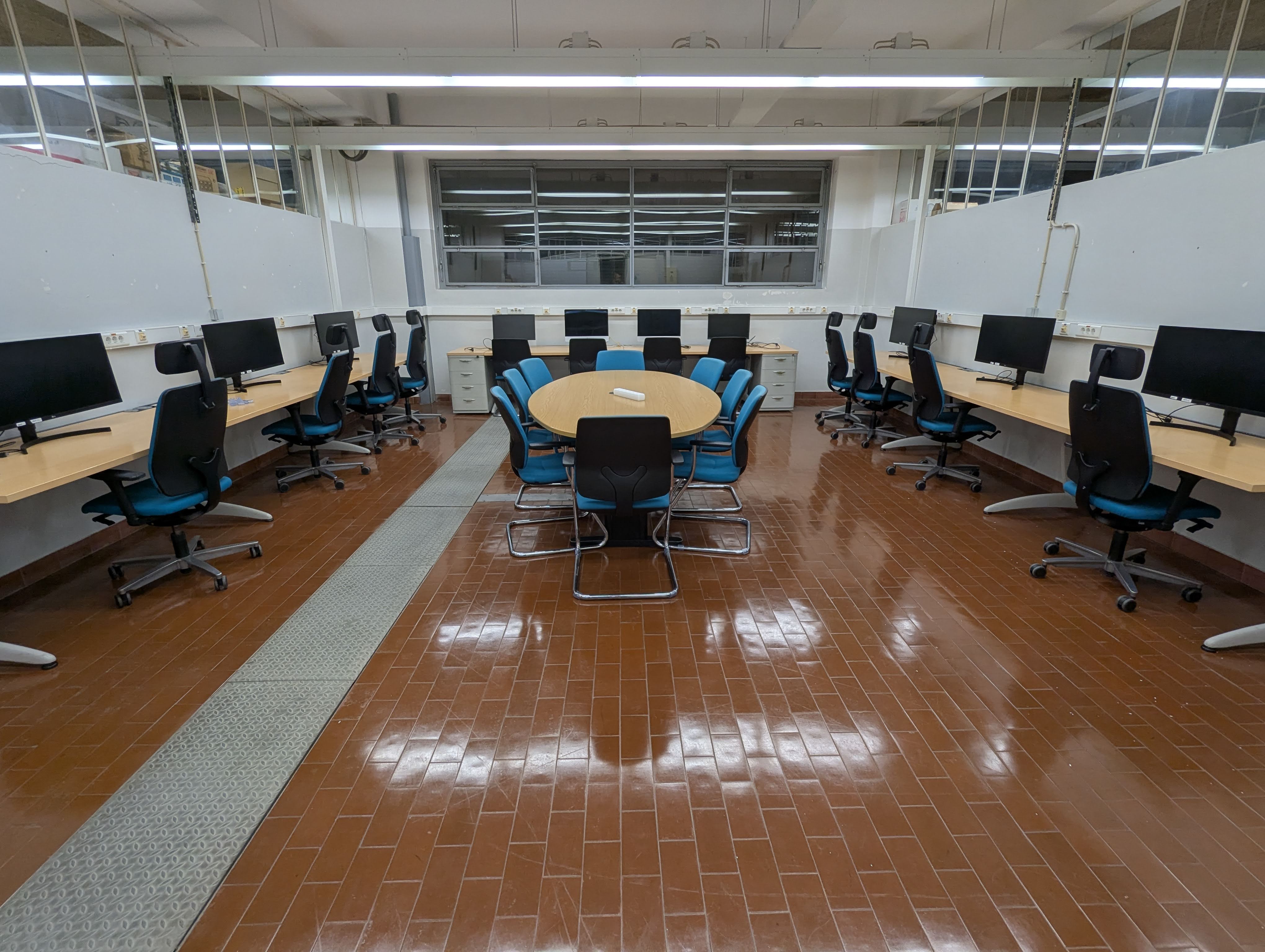 Room i178, Ci2 DataLab workspace